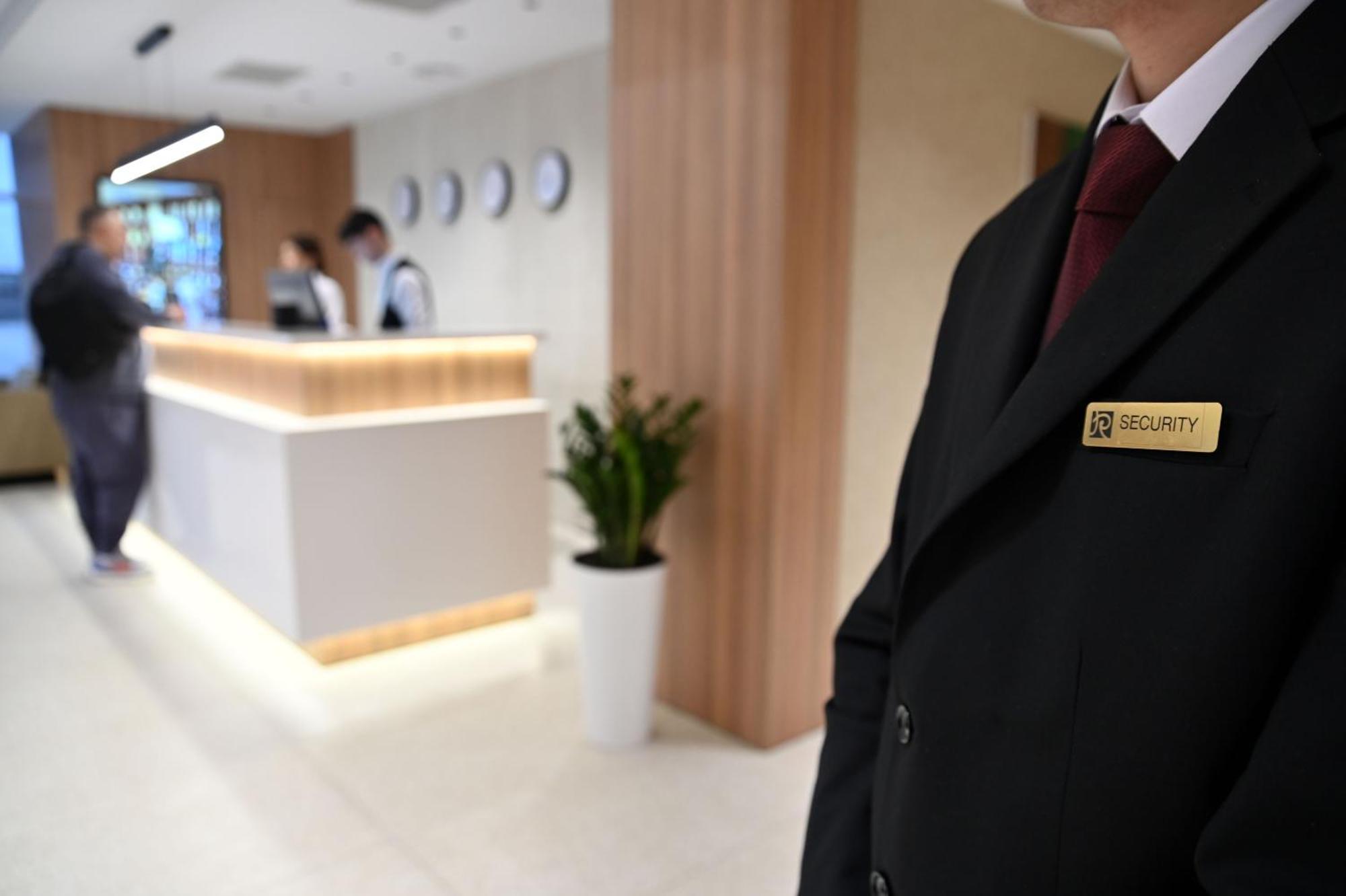 Resident Hotel Abay Almaty Exterior photo